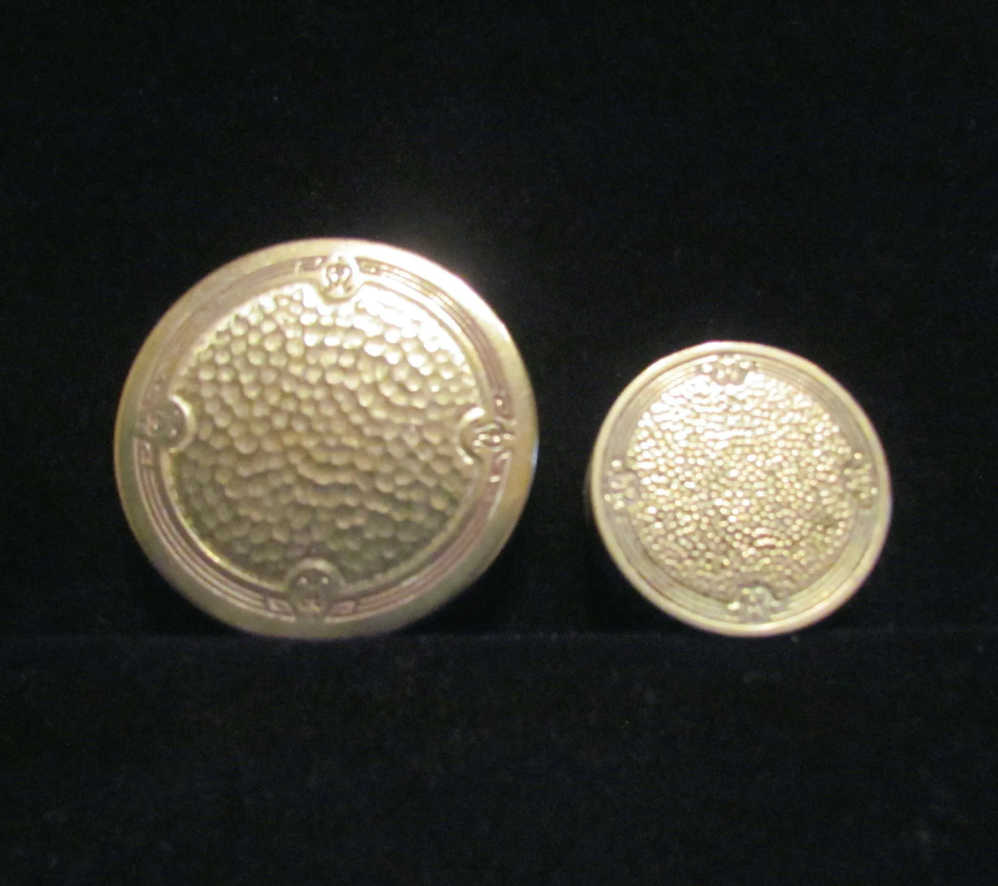1917 Melba Powder Compact And Matching Rouge Compact Set